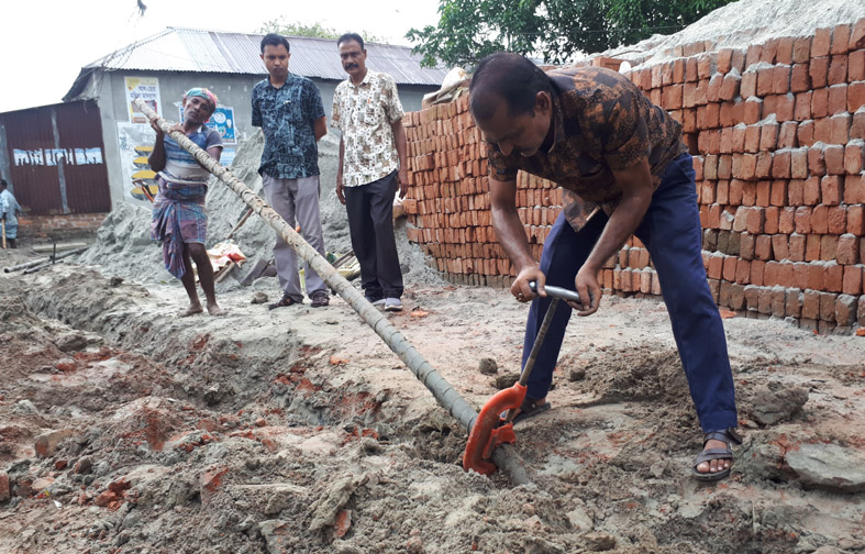 গাজীপুরে অবৈধ গ্যাস লাইন উচ্ছেদ,১৫ জনকে অর্থদন্ড